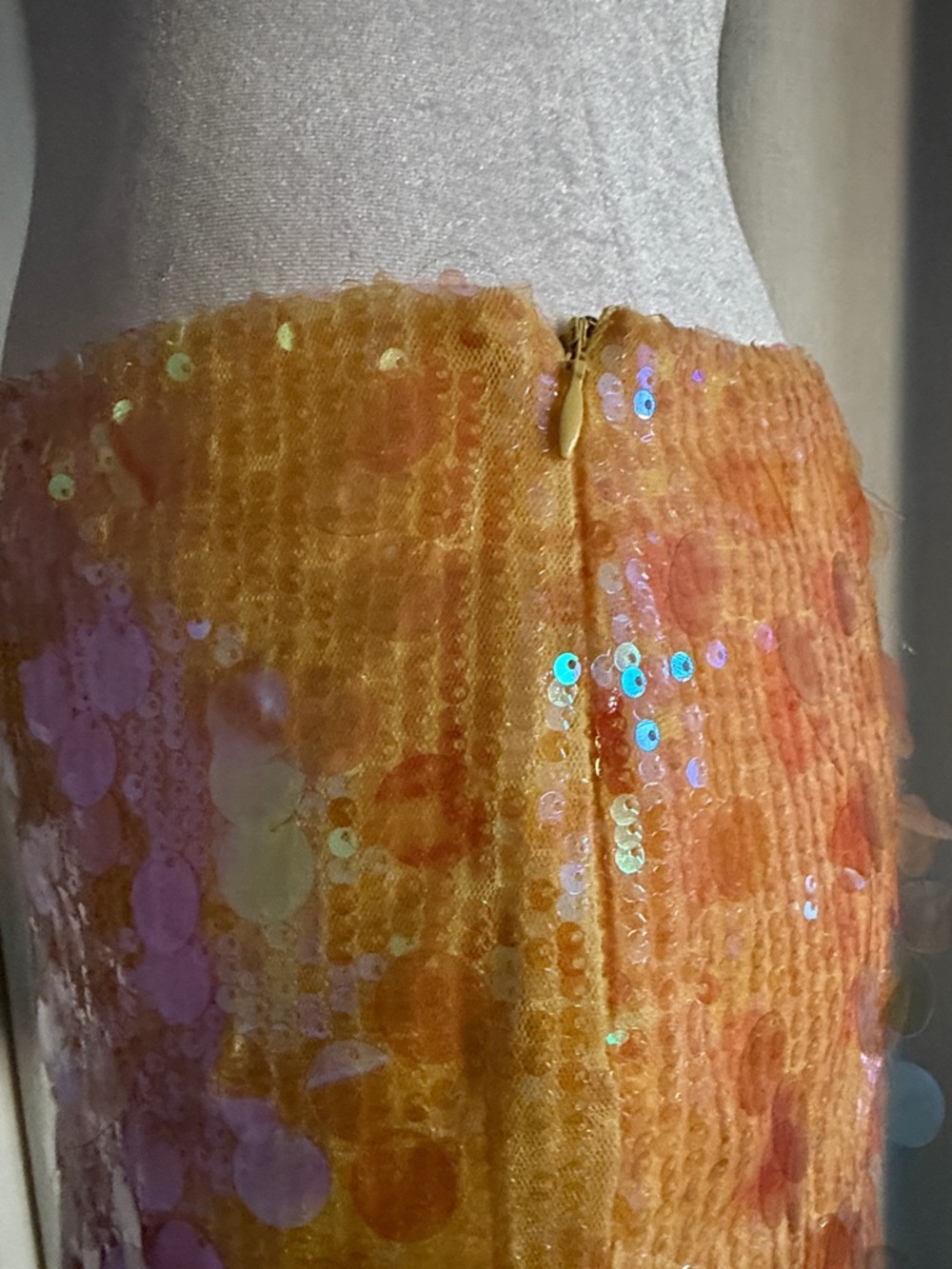Edikted Yellow sequin mini skirt with Satin lining - Picture 6 of 10